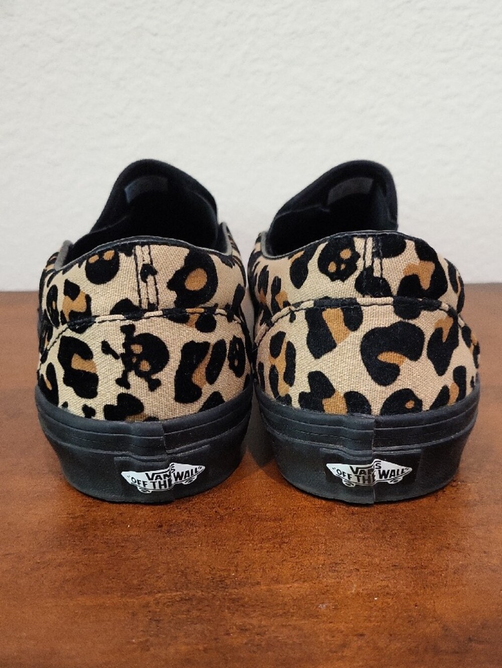 Vans Slip-On Sneakers - Tan and Black Leopard with Skull Accents Size 9 - Picture 4 of 8